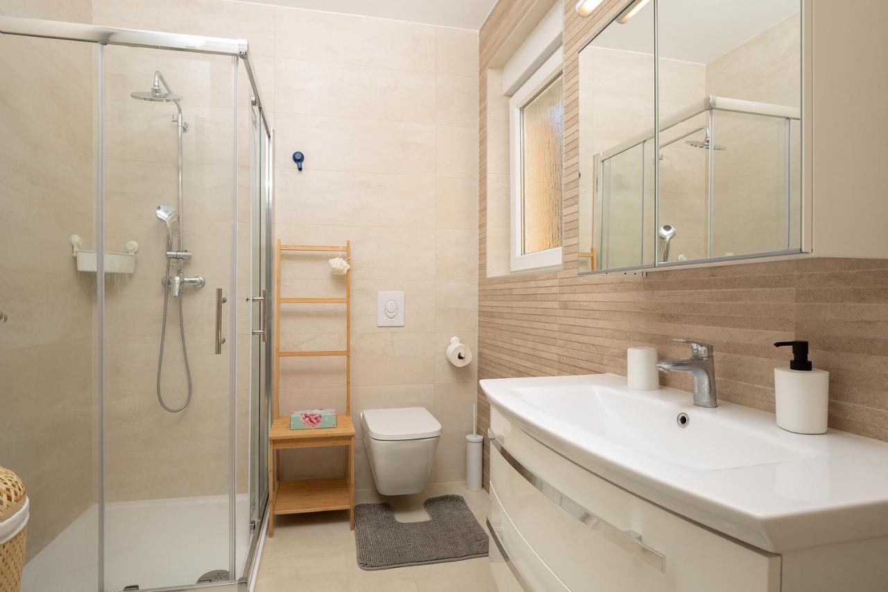 Apartment J&E Medulin Kültér fotó